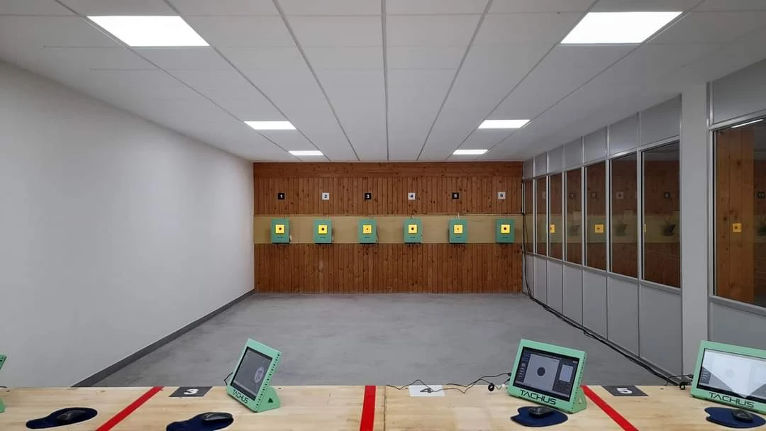Tachus 10 electronic target installation at a shooting range